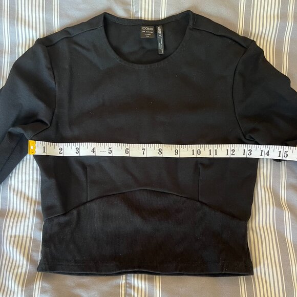 Simons black long sleeve crop top - Picture 7 of 8